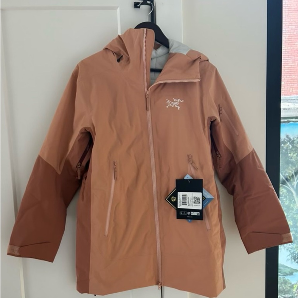 Brand new Arcteryx Sentinel Insulated Jacket